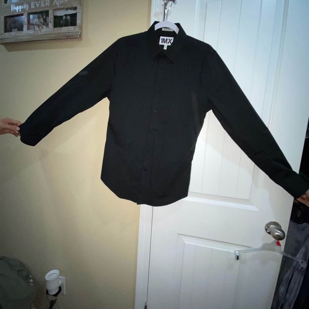 Men’s Express Button Down